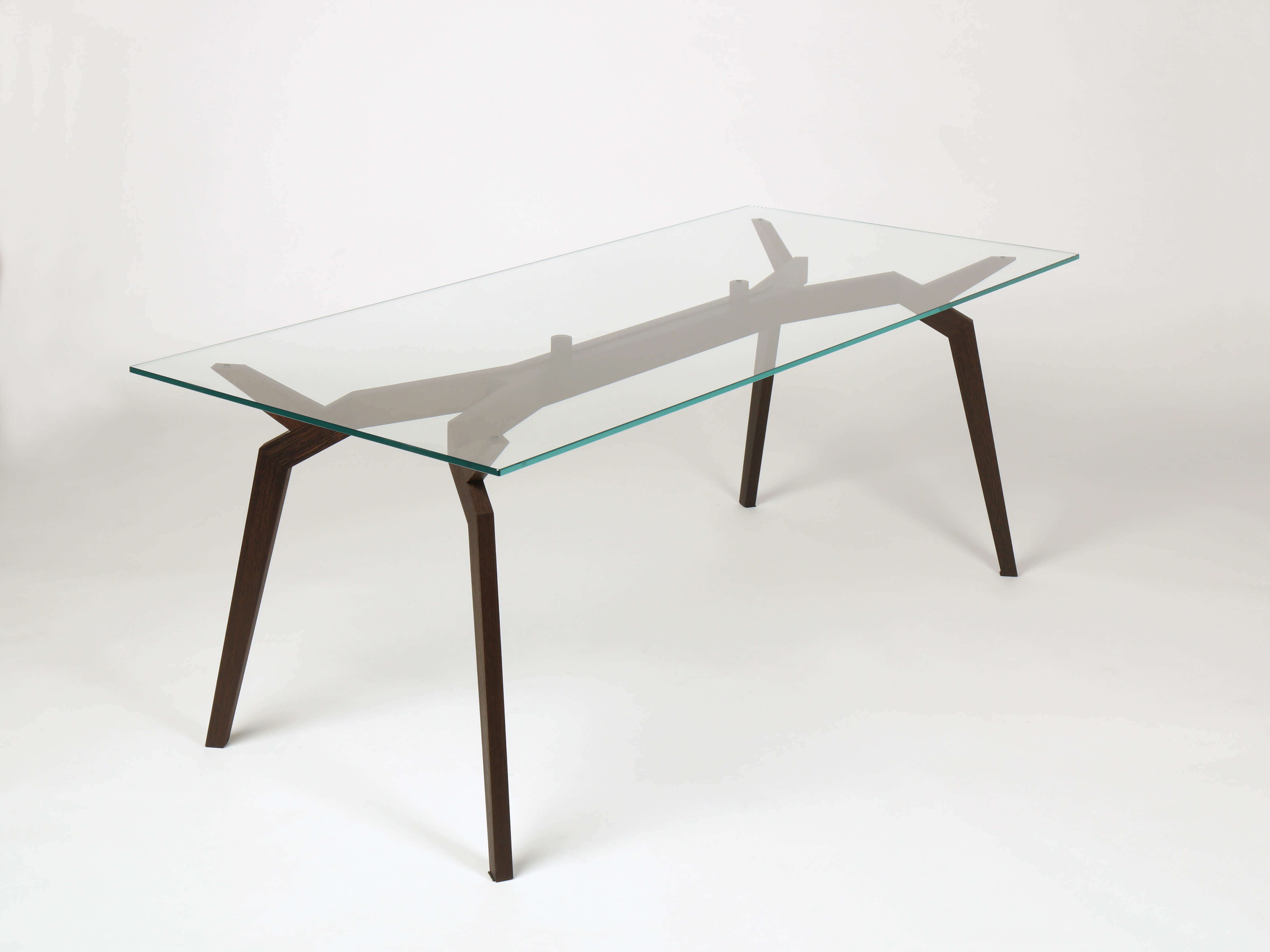 Eleganter Glastisch